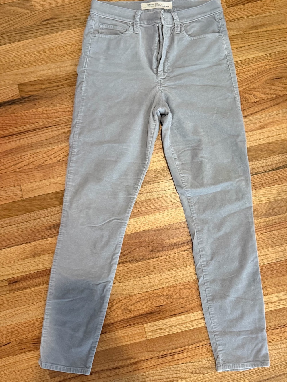 GAP Women's Light Gray Skinny Jeans